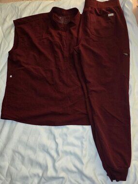 FIGS Burgundy Scrub Set – Rafaela™ Top + Zamora™ Joggers | XL